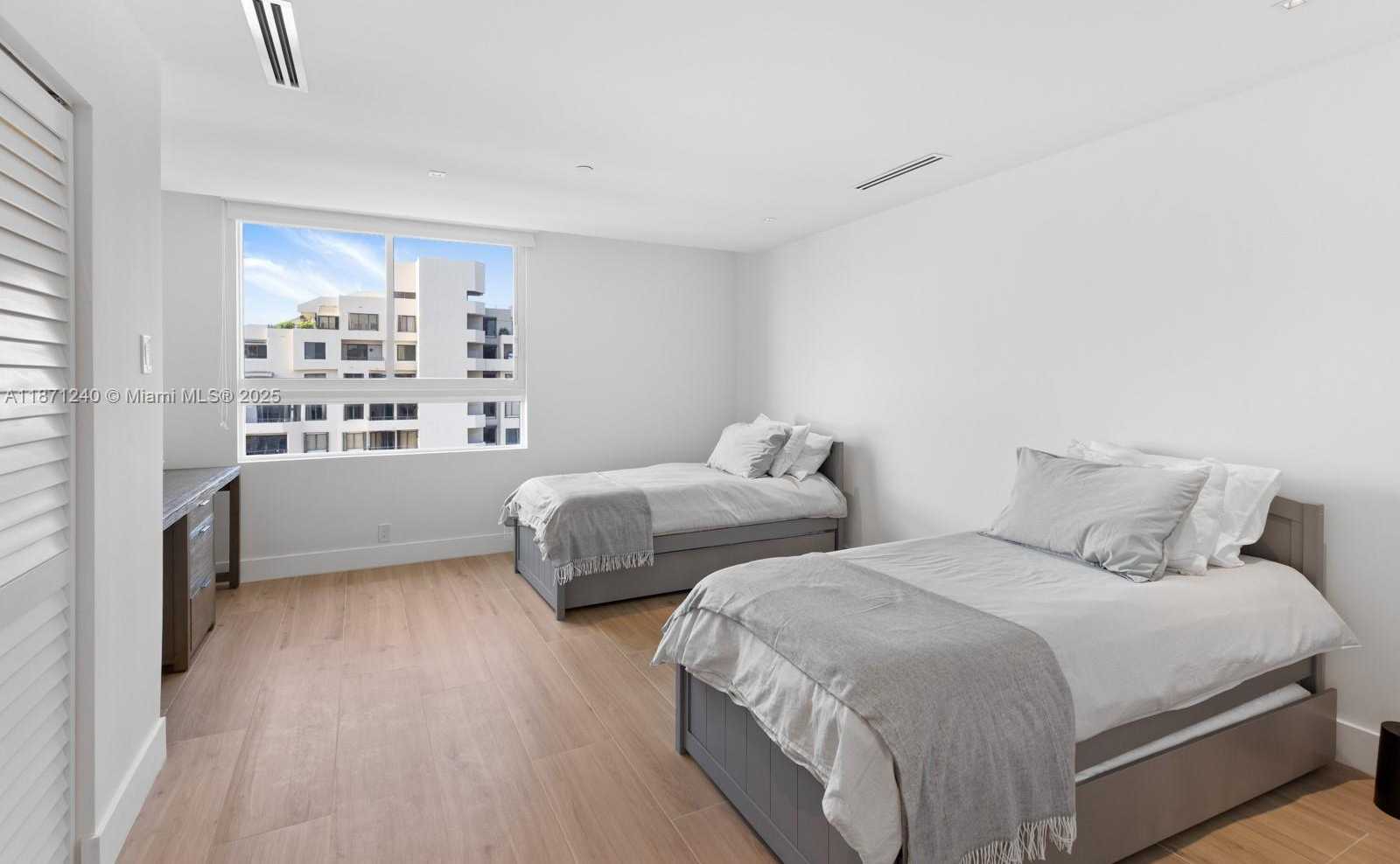 Small Image of 251 CRANDON BLVD #1036, Key Biscayne Number 11