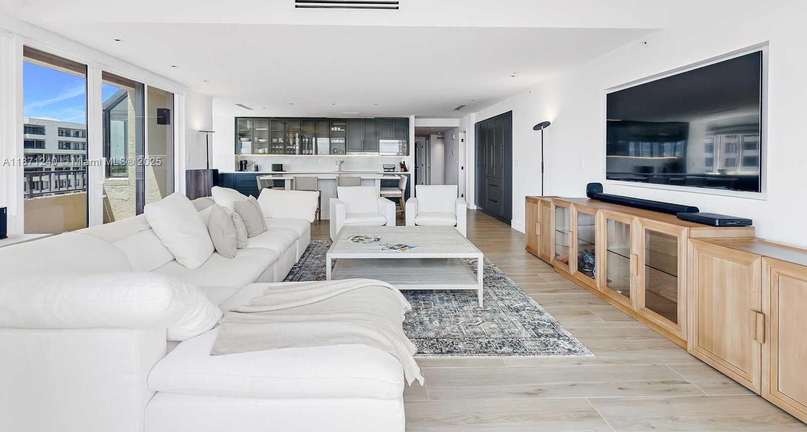 Small Image of 251 CRANDON BLVD #1036, Key Biscayne Number 3