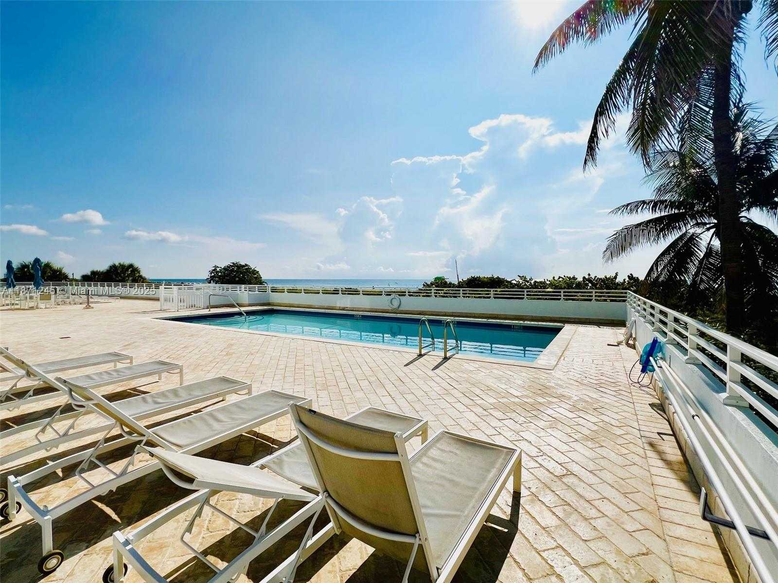 Small Image of 345 OCEAN DR #525, Miami Beach Number 11