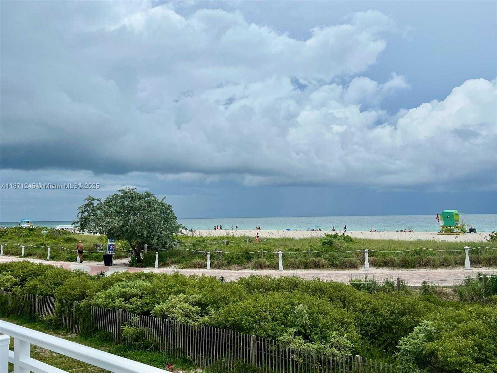 Small Image of 345 OCEAN DR #525, Miami Beach Number 16