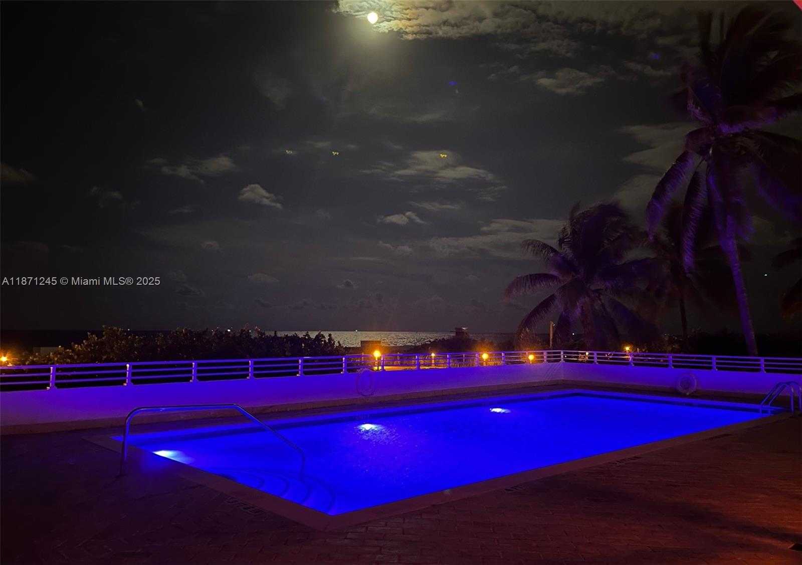 Small Image of 345 OCEAN DR #525, Miami Beach Number 18
