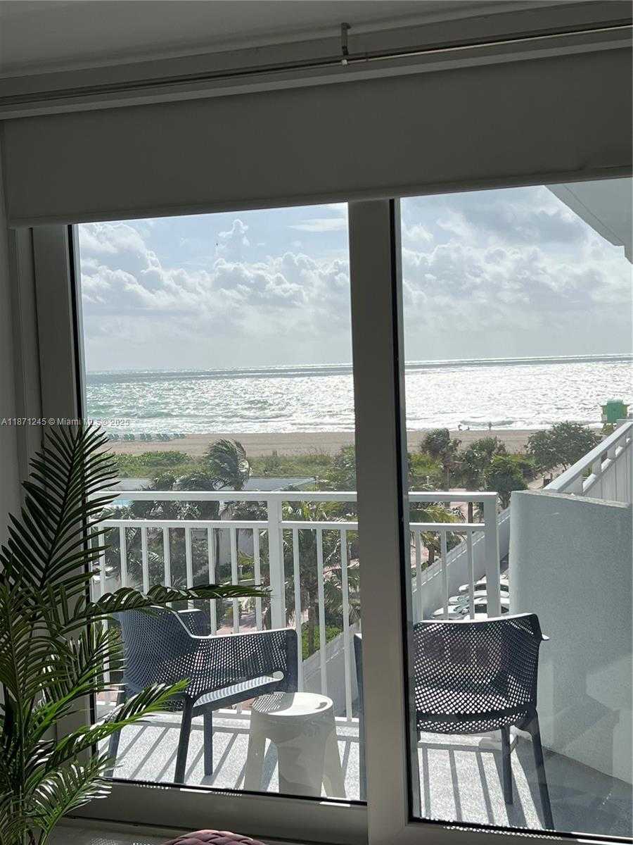 Small Image of 345 OCEAN DR #525, Miami Beach Number 2