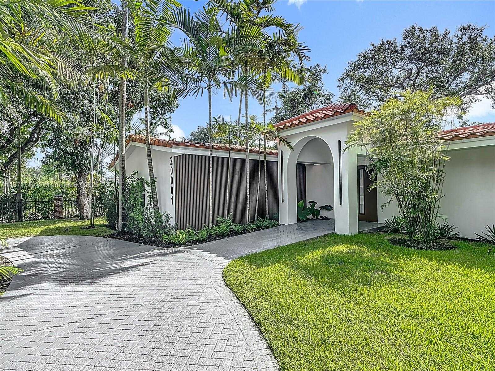Small Image of 20001 NORTH EAST 21ST AVE, Miami Number 3
