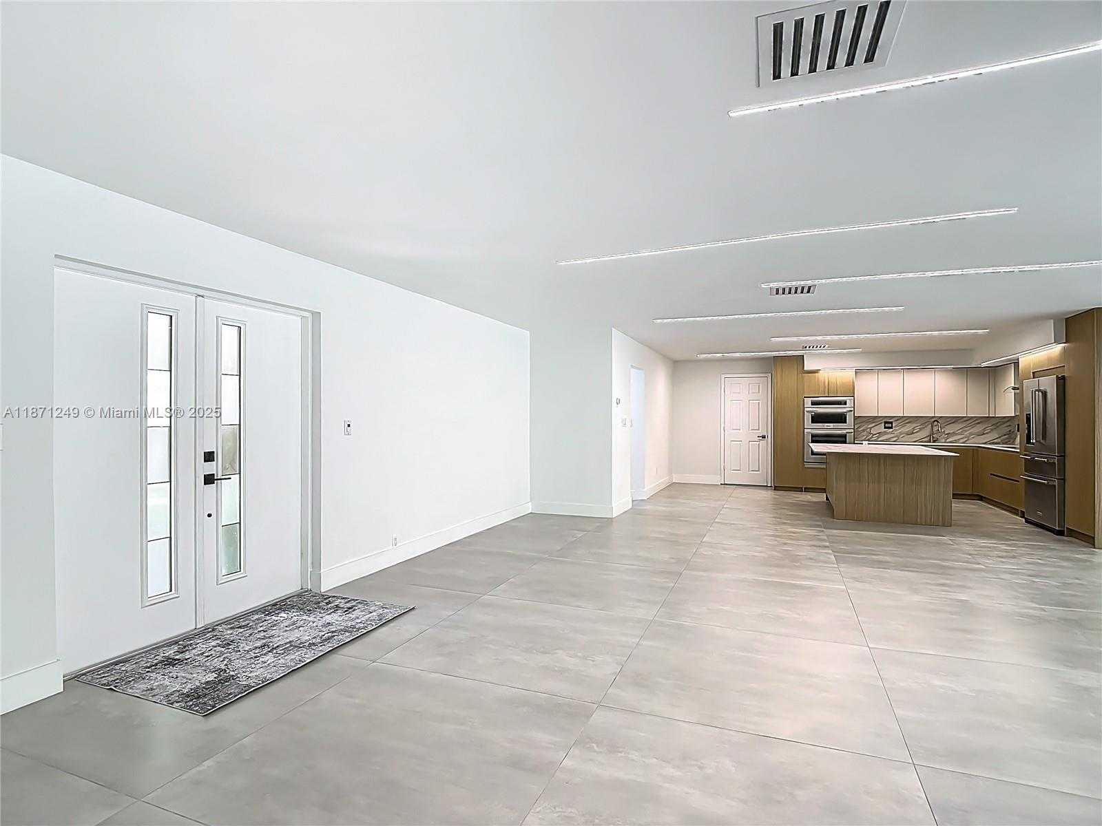 Small Image of 20001 NORTH EAST 21ST AVE, Miami Number 5