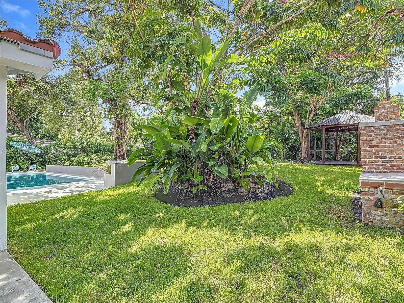 Small Image of 20001 NORTH EAST 21ST AVE, Miami Number 60