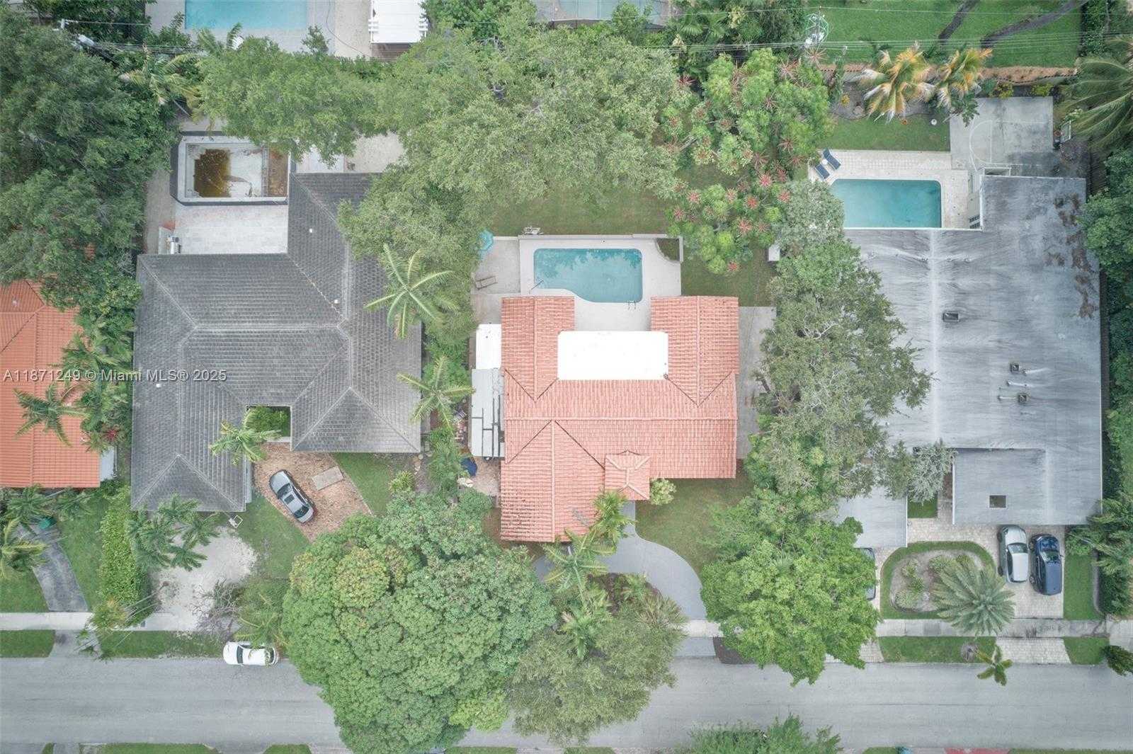Small Image of 20001 NORTH EAST 21ST AVE, Miami Number 65