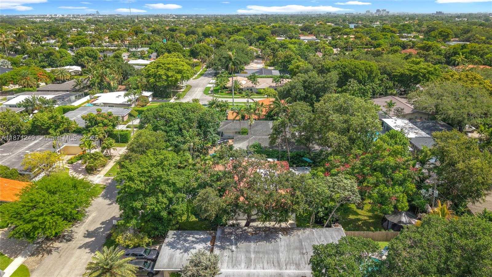 Small Image of 20001 NORTH EAST 21ST AVE, Miami Number 67