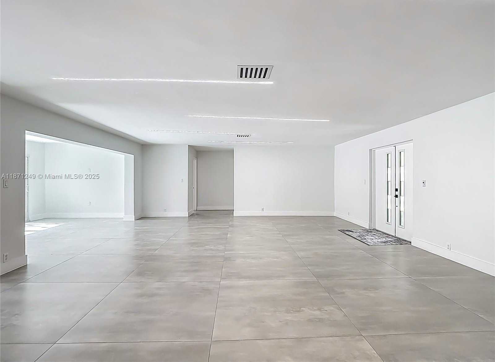 Small Image of 20001 NORTH EAST 21ST AVE, Miami Number 8