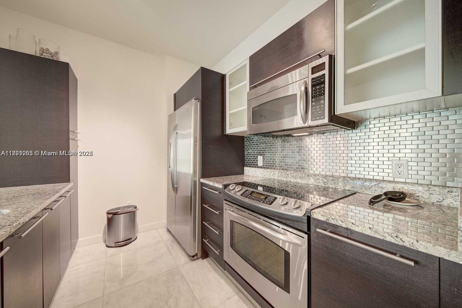 Small Image of 951 BRICKELL AVE #3905, Miami Number 8