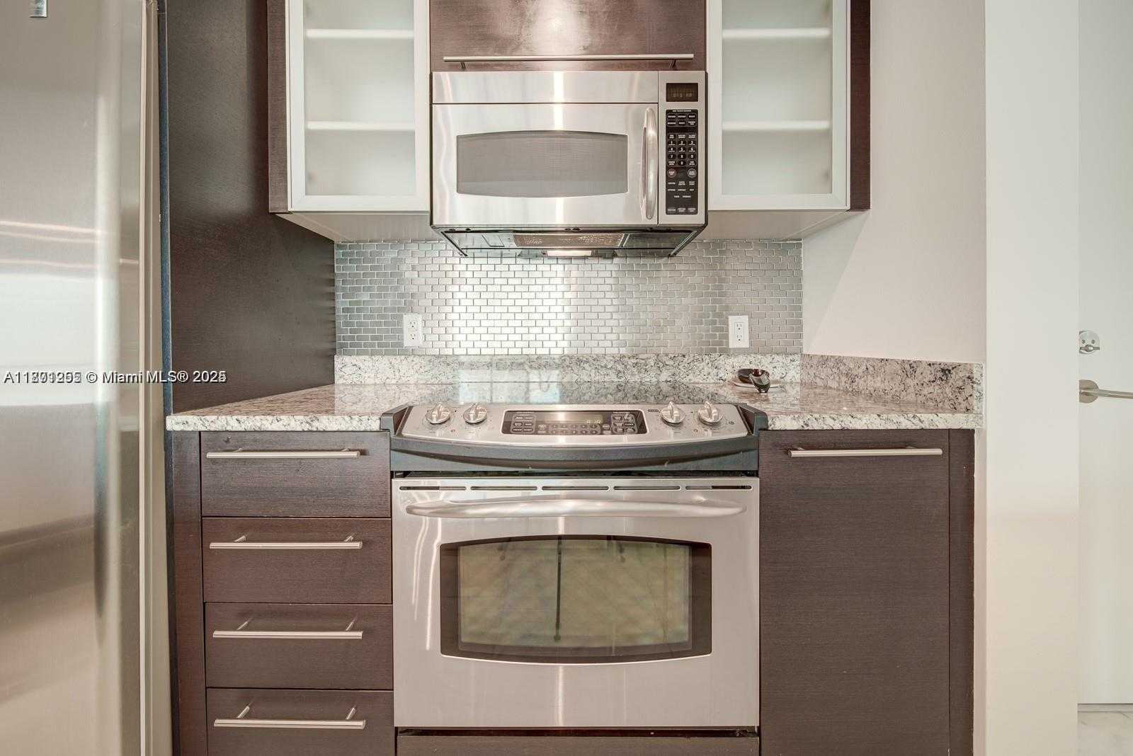 Small Image of 951 BRICKELL AVE #3905, Miami Number 9