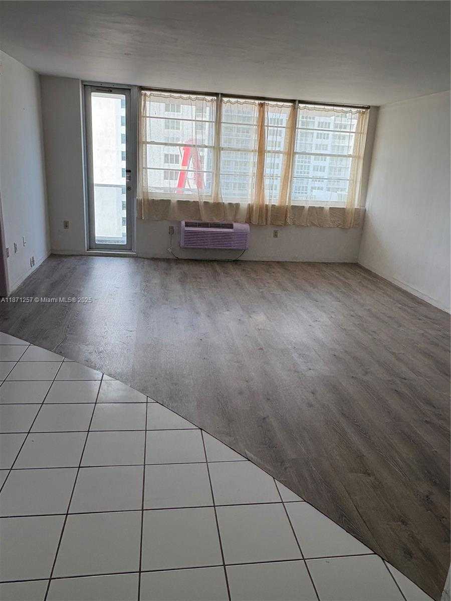 Small Image of 5313 COLLINS AVE #1003, Miami Beach Number 10