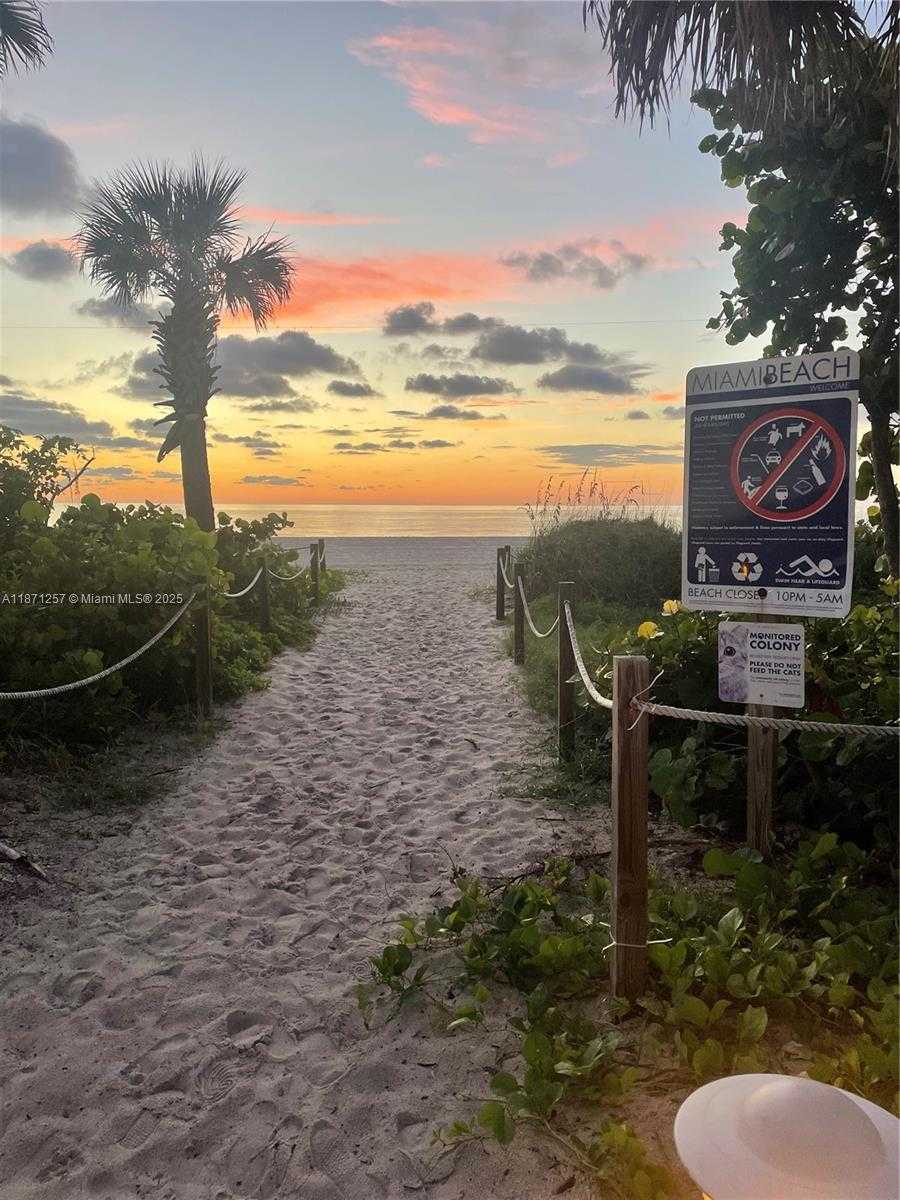 Small Image of 5313 COLLINS AVE #1003, Miami Beach Number 4