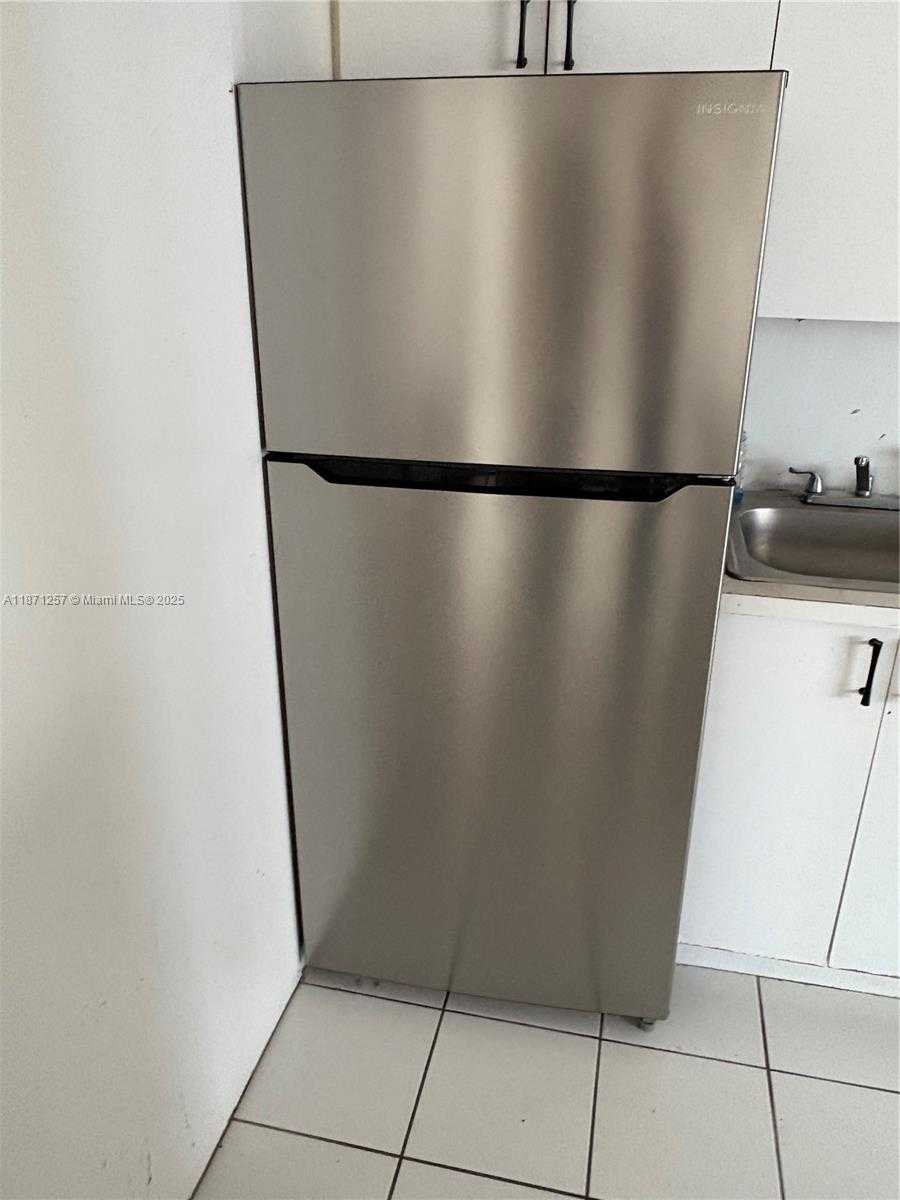 Small Image of 5313 COLLINS AVE #1003, Miami Beach Number 9