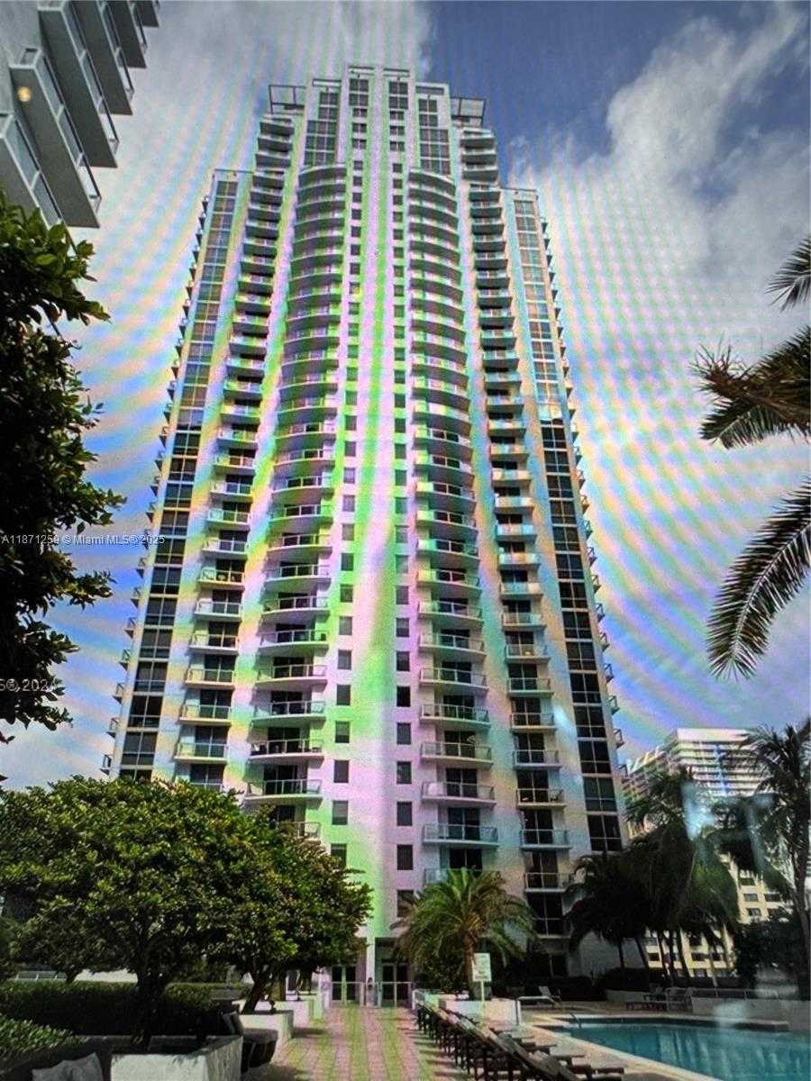 Small Image of 1060 BRICKELL AVE #1905, Miami Number 12