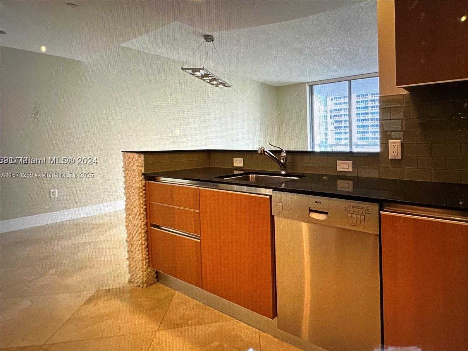 Small Image of 1060 BRICKELL AVE #1905, Miami Number 19