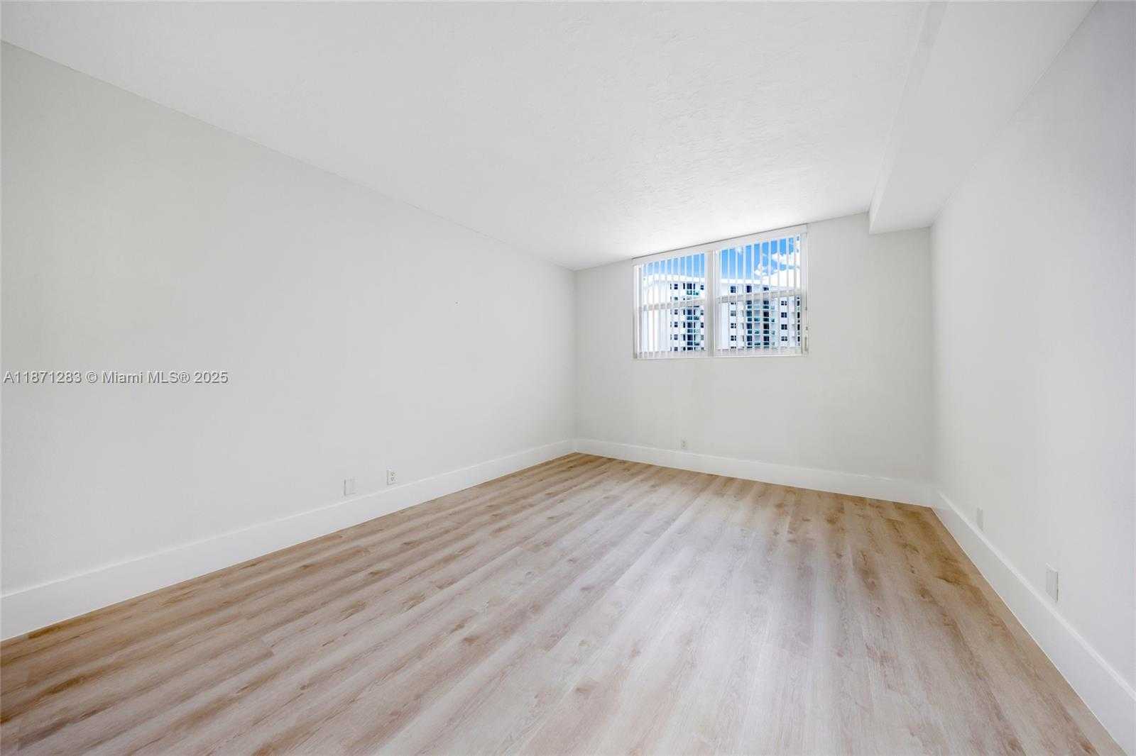 Small Image of 3000 SOUTH OCEAN DR #814, Hollywood Number 15