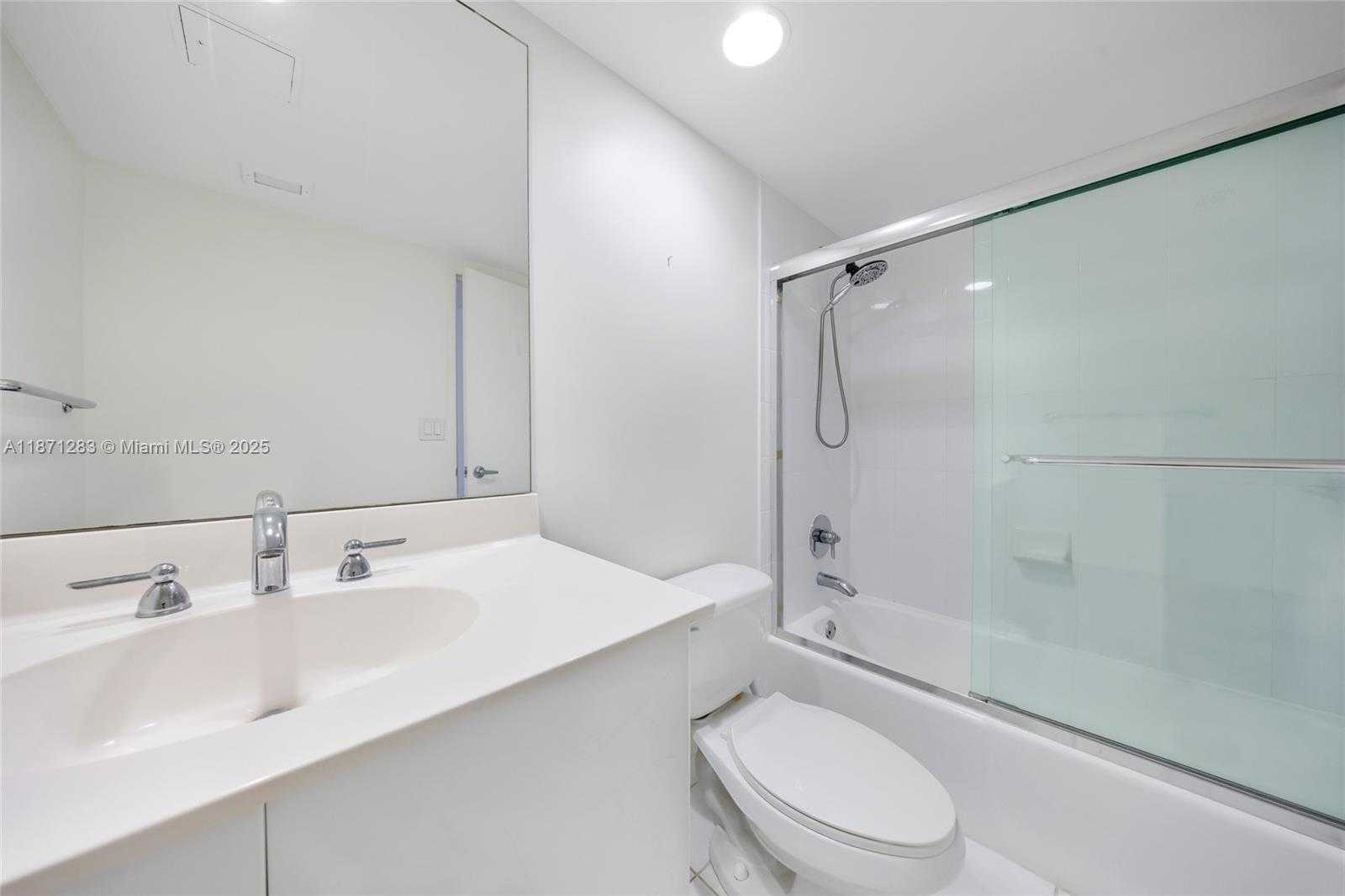Small Image of 3000 SOUTH OCEAN DR #814, Hollywood Number 23