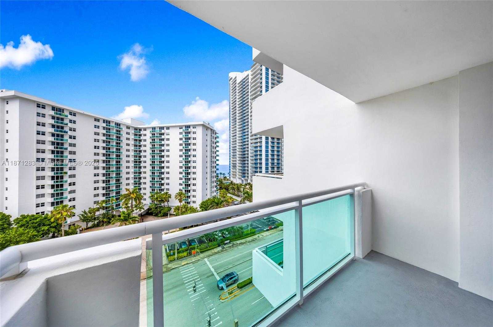 Small Image of 3000 SOUTH OCEAN DR #814, Hollywood Number 26