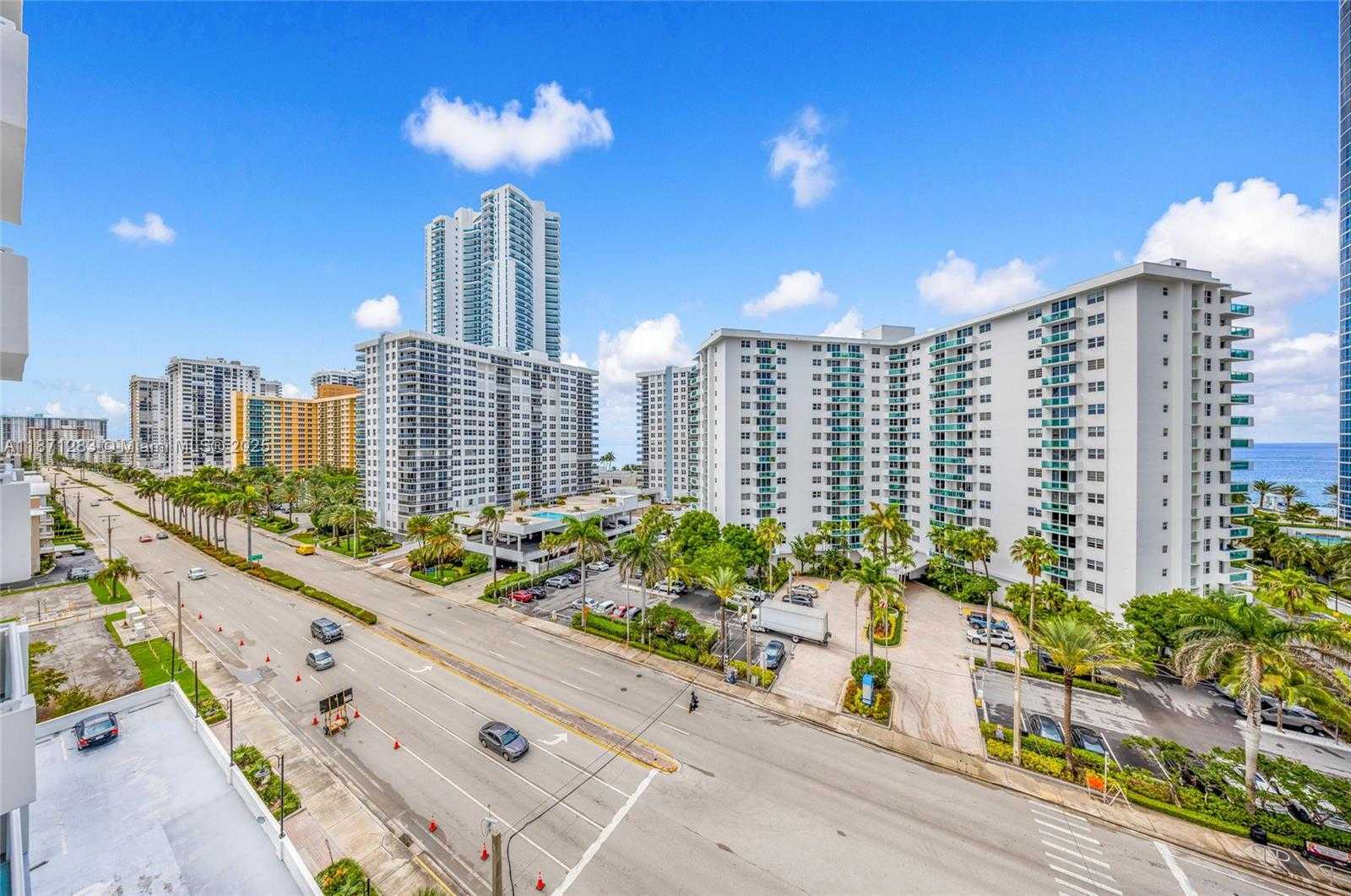 Small Image of 3000 SOUTH OCEAN DR #814, Hollywood Number 27