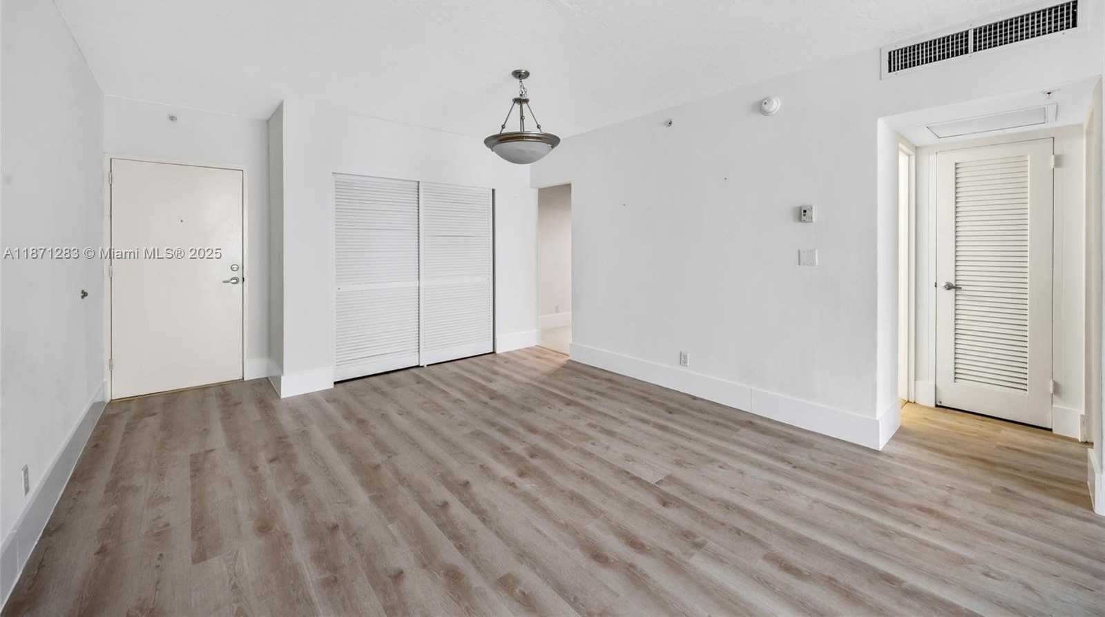 Small Image of 3000 SOUTH OCEAN DR #814, Hollywood Number 6