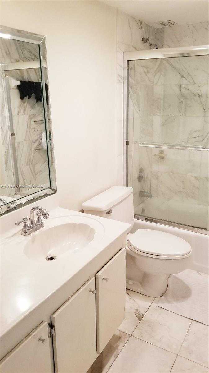 Small Image of 1915 BRICKELL AVE #C405, Miami Number 11