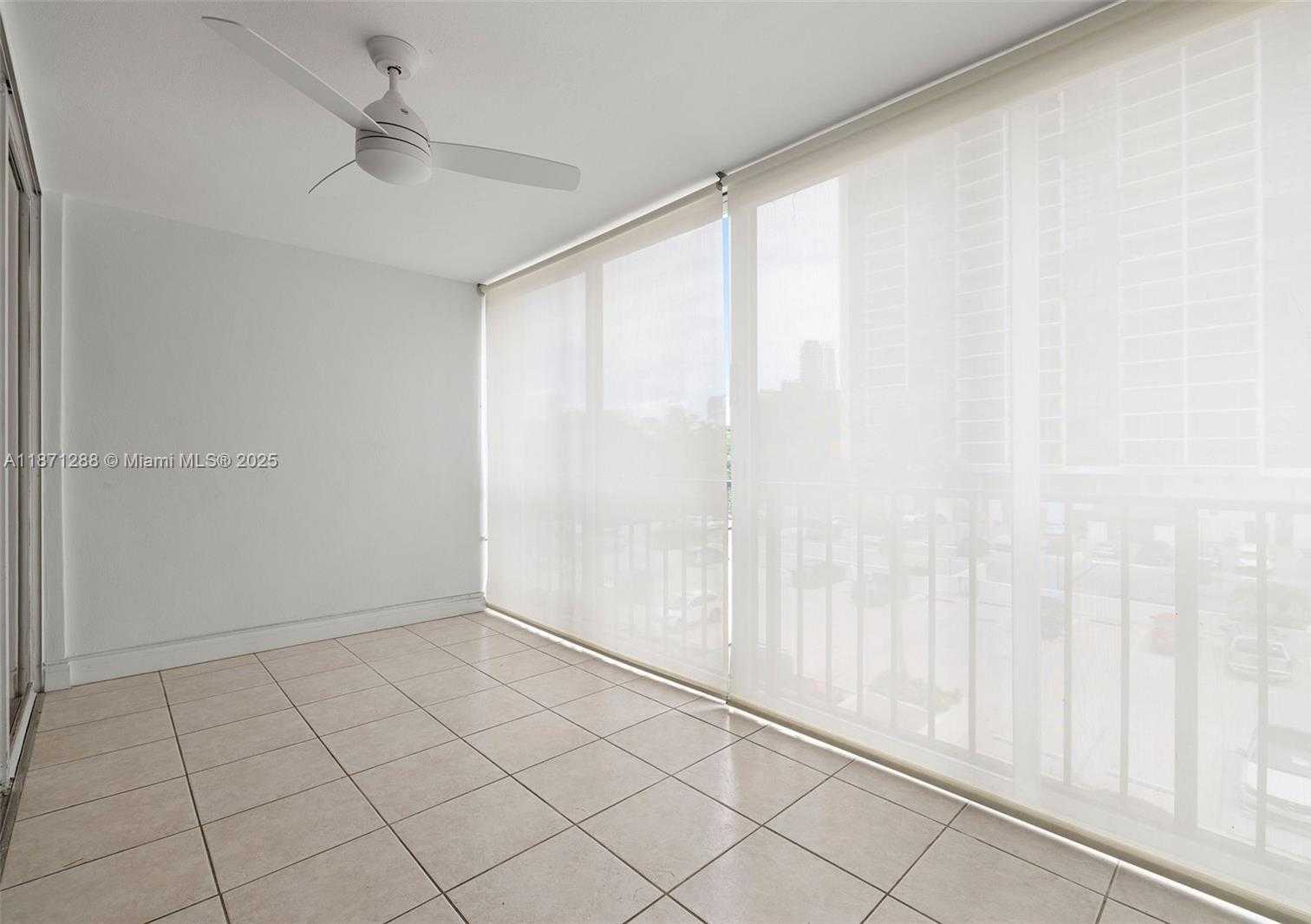Small Image of 1915 BRICKELL AVE #C405, Miami Number 27