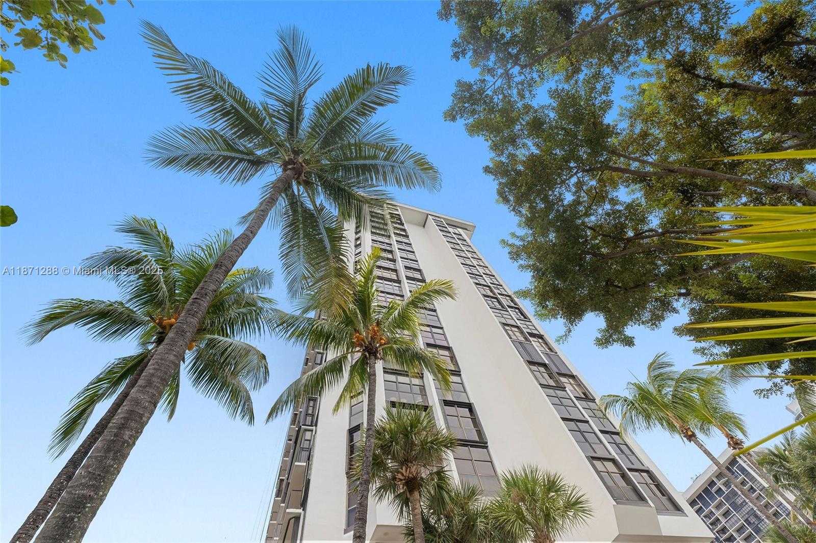 Small Image of 1915 BRICKELL AVE #C405, Miami Number 41