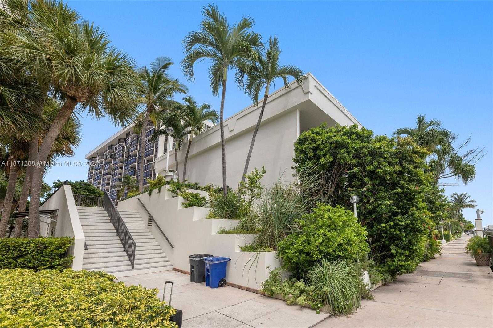 Small Image of 1915 BRICKELL AVE #C405, Miami Number 42
