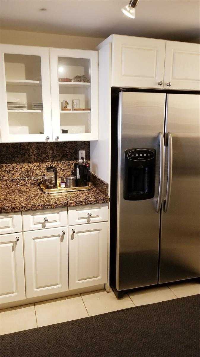 Small Image of 1915 BRICKELL AVE #C405, Miami Number 5