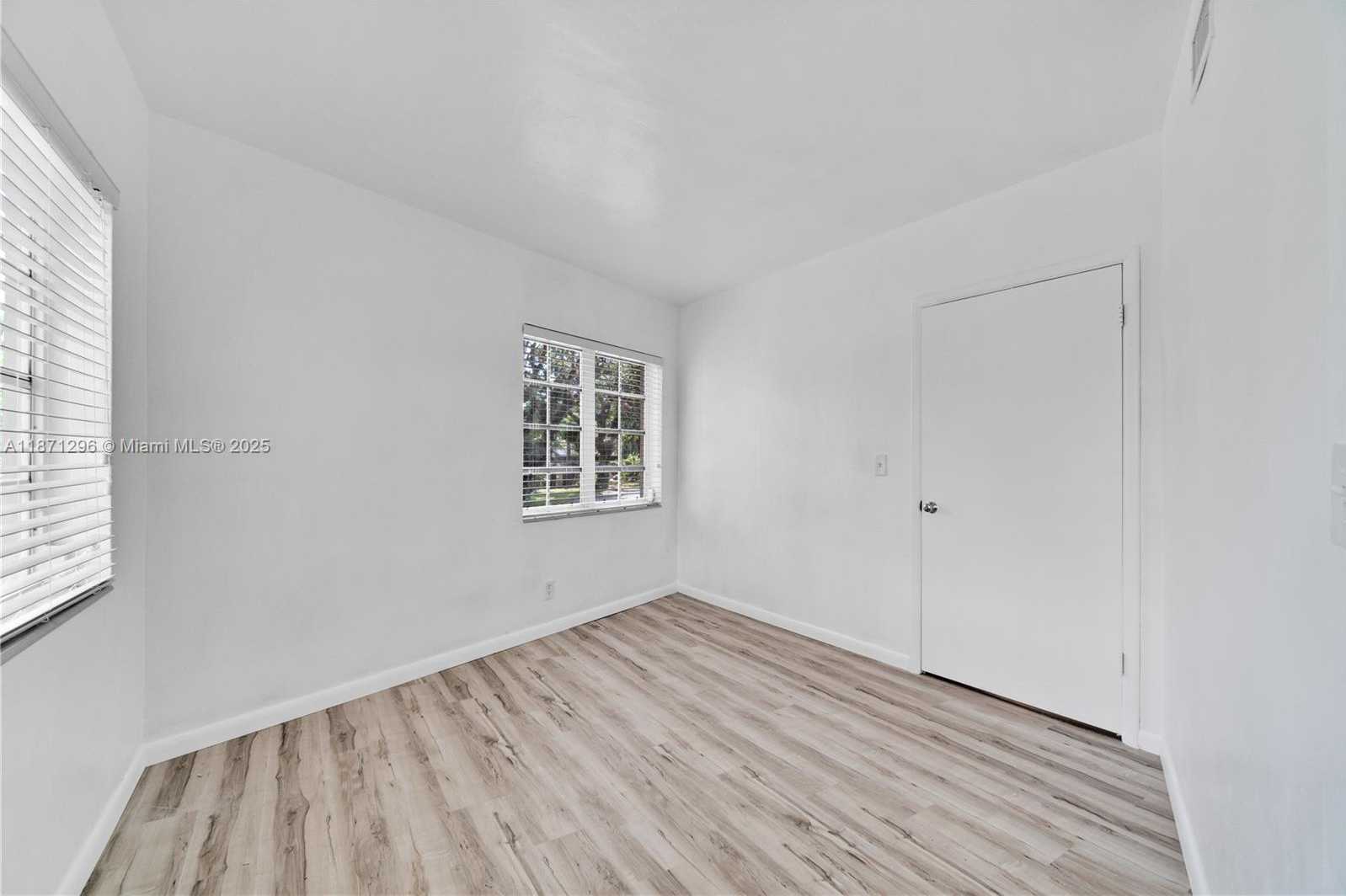Small Image of 7500 SOUTH WEST 75TH ST, Miami Number 19