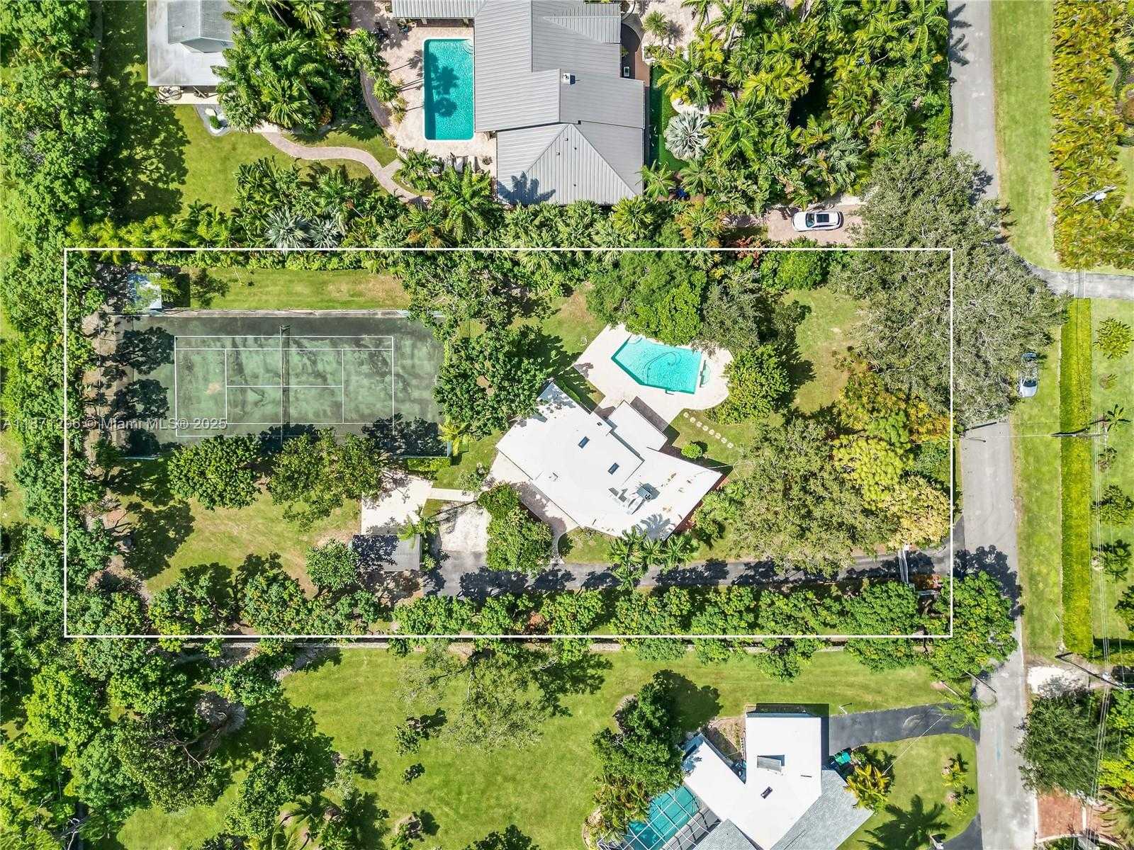 Small Image of 7500 SOUTH WEST 75TH ST, Miami Number 4