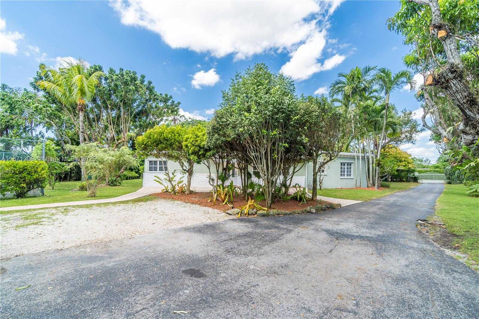 Small Image of 7500 SOUTH WEST 75TH ST, Miami Number 9