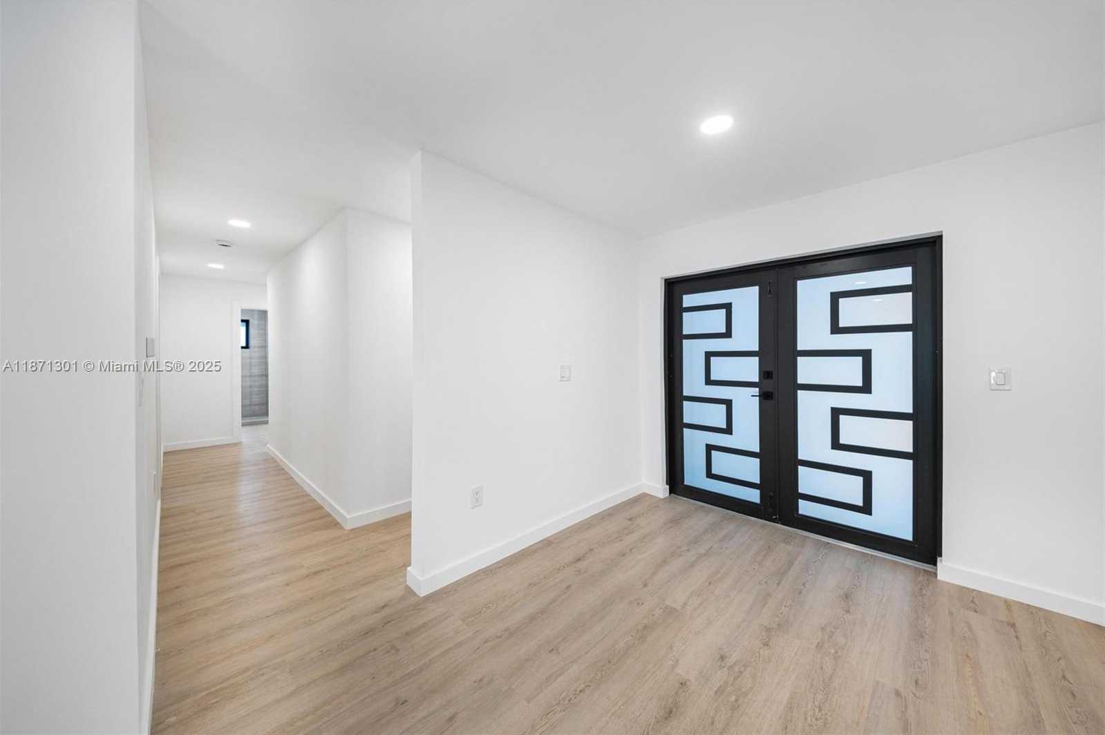 Small Image of 7401 MIAMI VIEW DR, North Bay Village Number 19