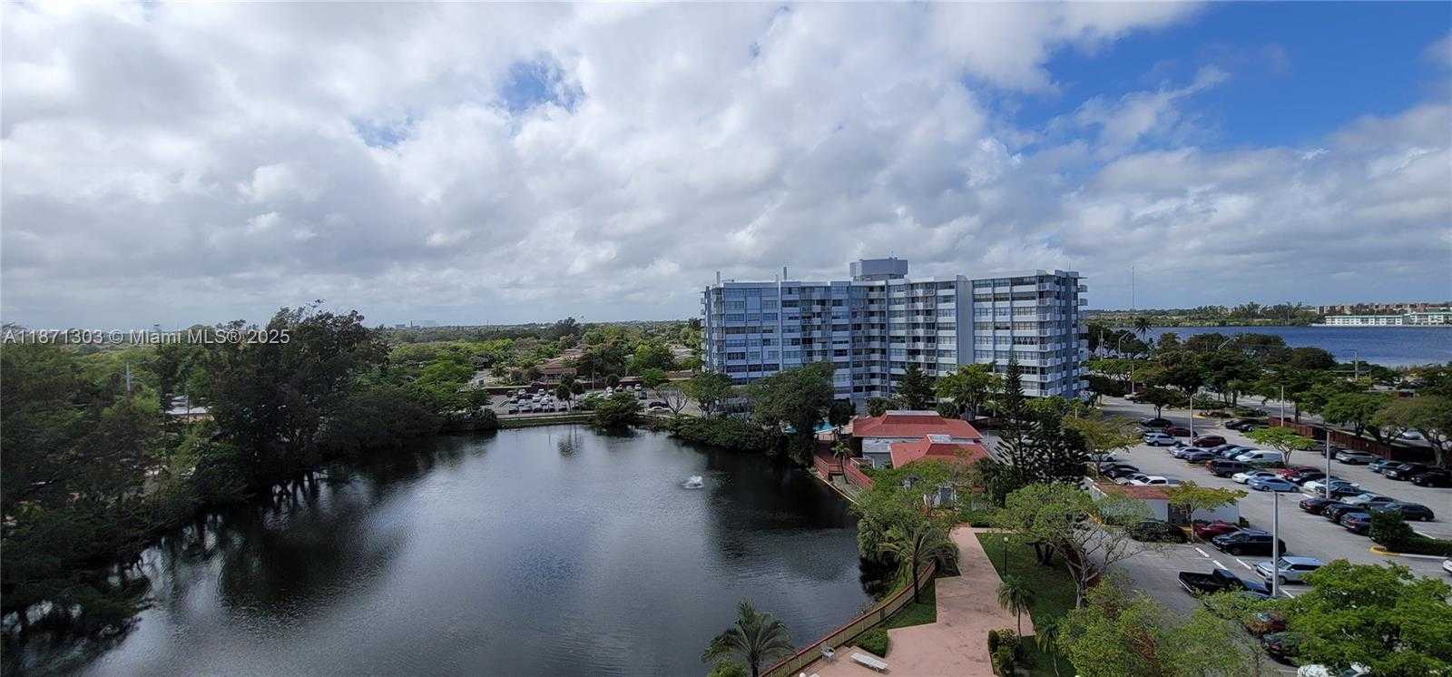 Small Image of 1300 NORTH EAST MIAMI GARDENS DR #517E, Miami Number 6