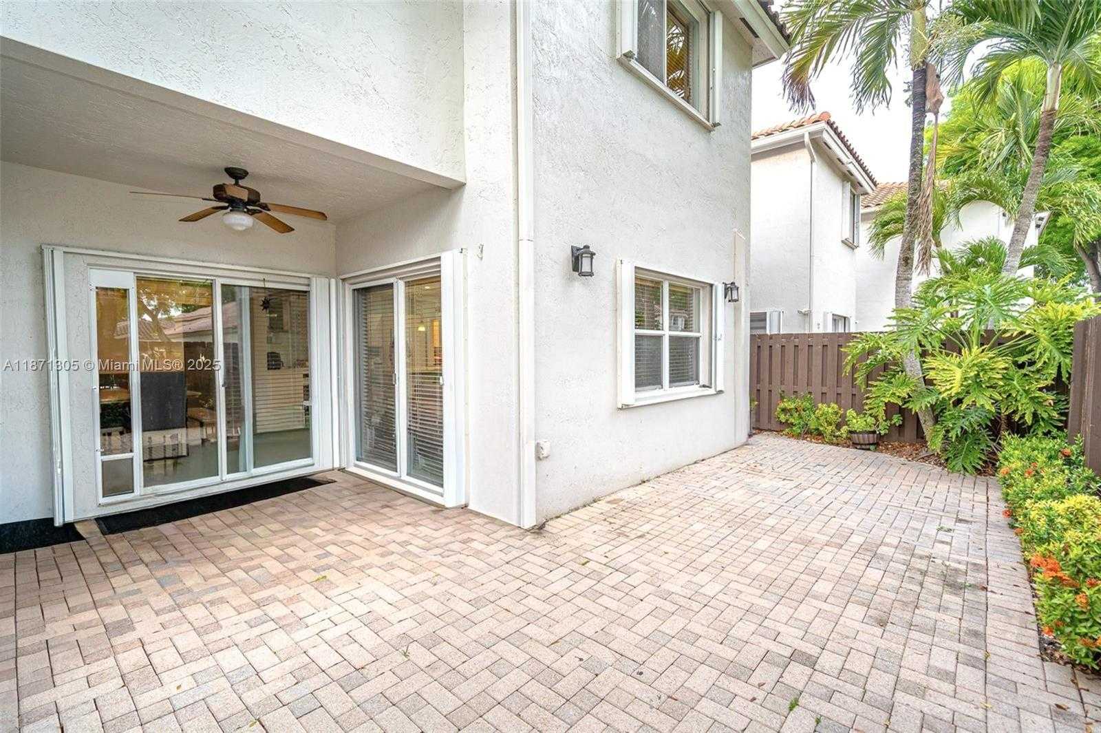 Small Image of 10914 NORTH WEST 70TH ST, Doral Number 11