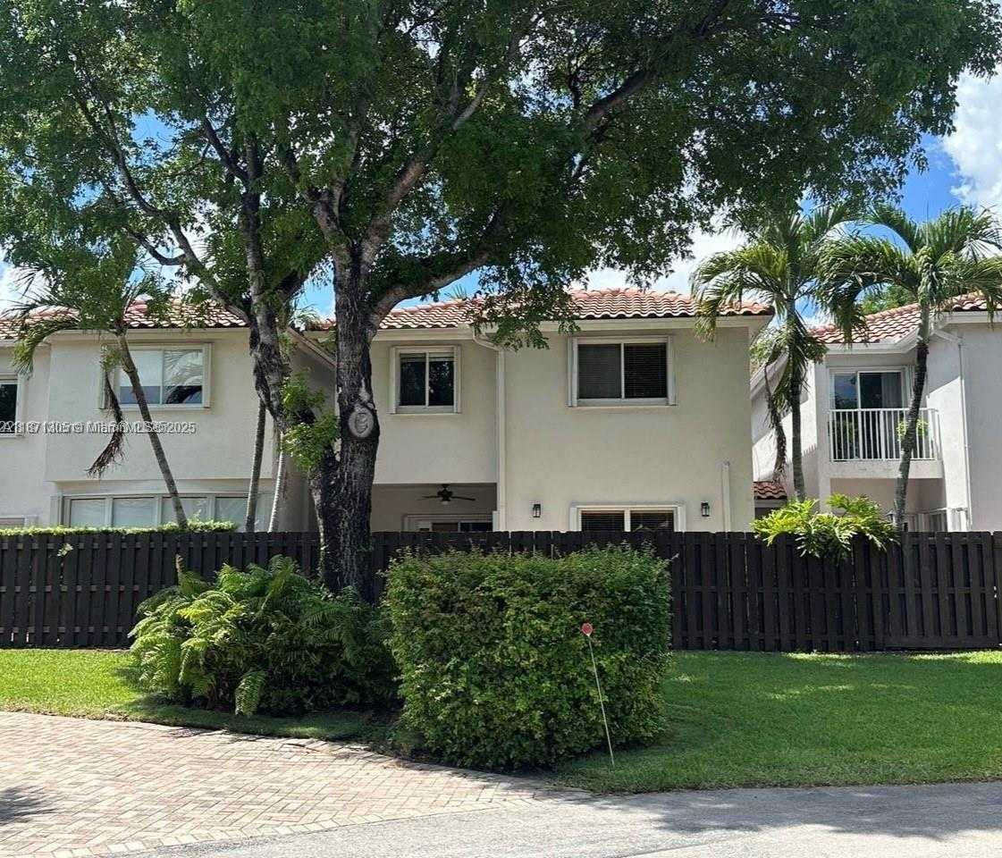 Small Image of 10914 NORTH WEST 70TH ST, Doral Number 18