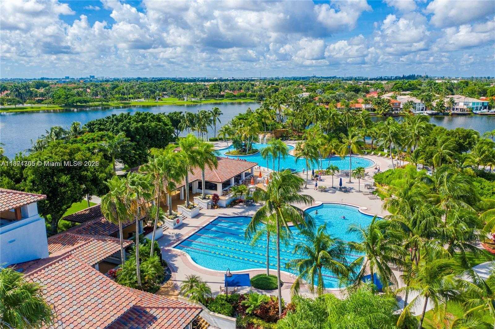 Small Image of 10914 NORTH WEST 70TH ST, Doral Number 22
