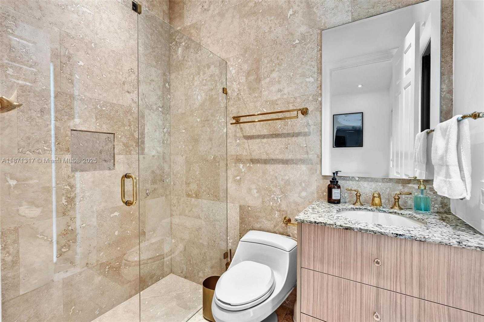 Small Image of 1350 98TH ST, Bay Harbor Islands Number 33
