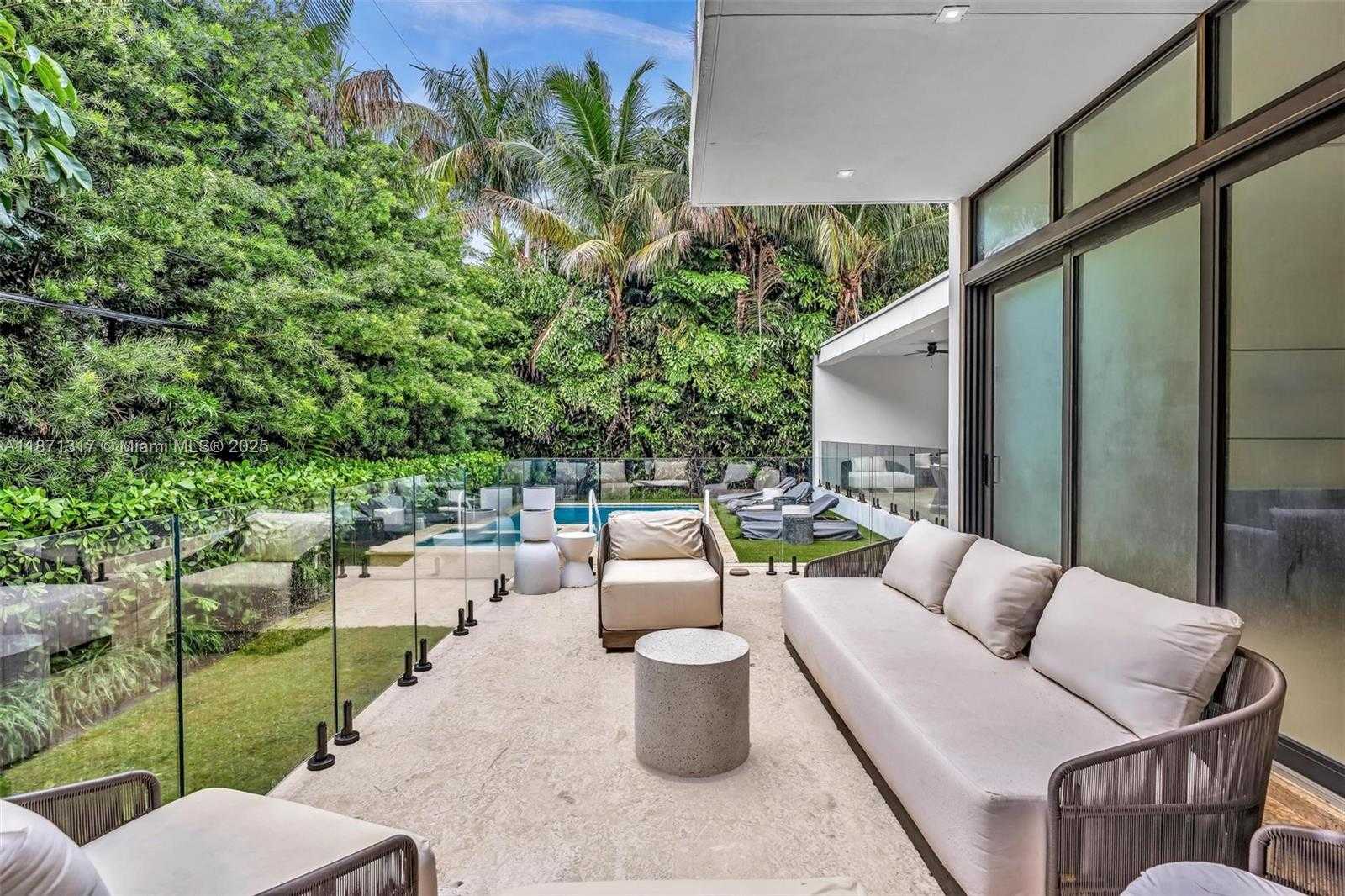 Small Image of 1350 98TH ST, Bay Harbor Islands Number 35
