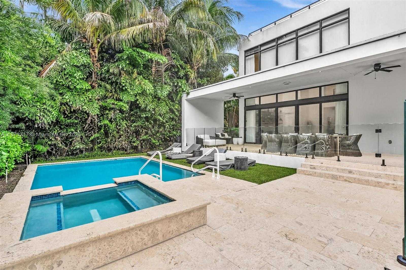 Small Image of 1350 98TH ST, Bay Harbor Islands Number 39