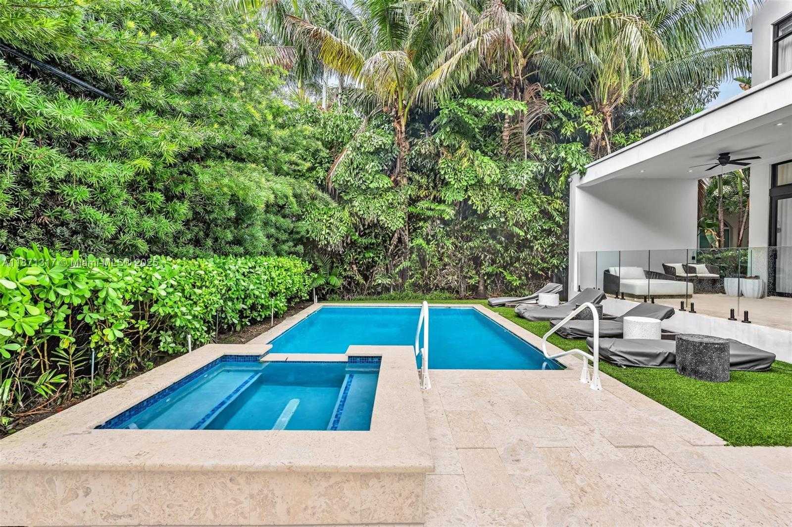 Small Image of 1350 98TH ST, Bay Harbor Islands Number 40