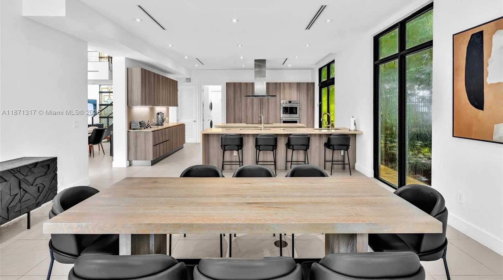 Small Image of 1350 98TH ST, Bay Harbor Islands Number 5