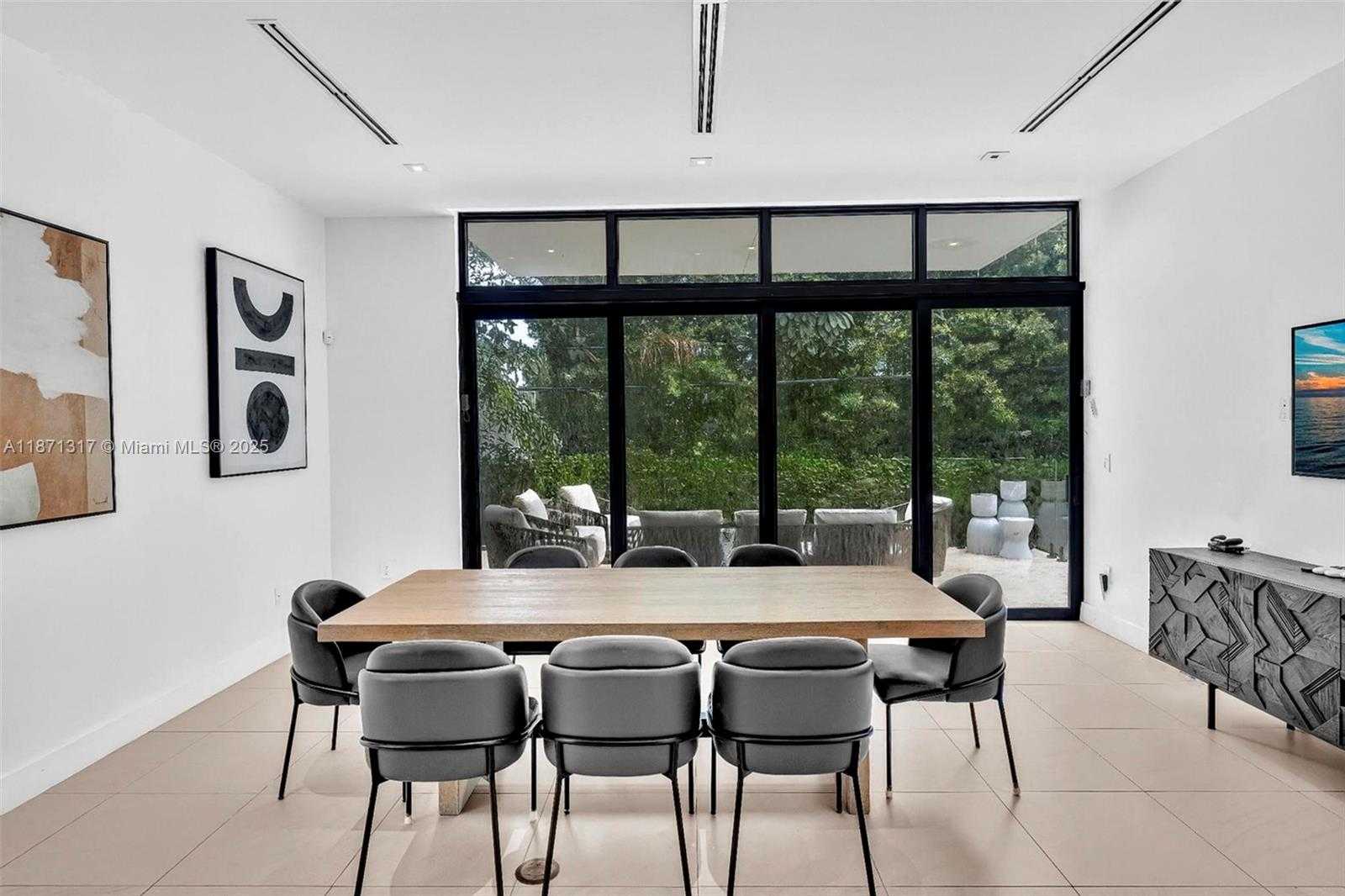 Small Image of 1350 98TH ST, Bay Harbor Islands Number 7