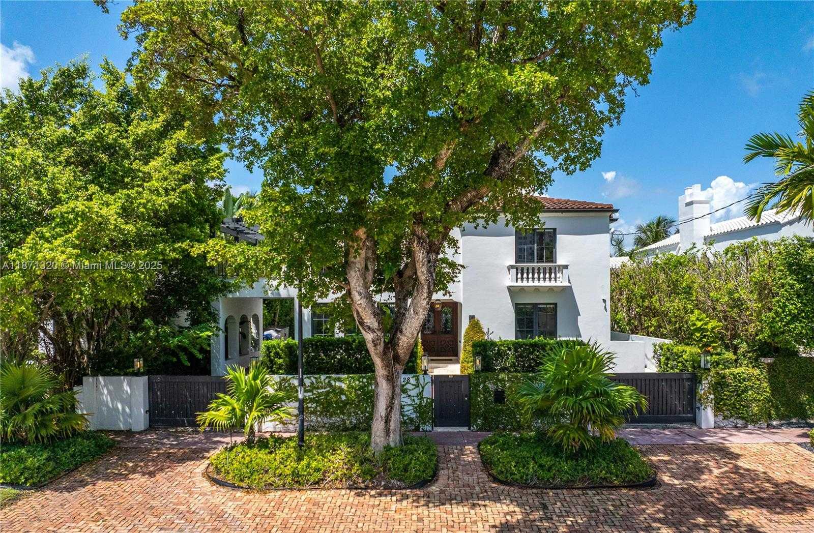 Small Image of 5728 PINE TREE DR, Miami Beach Number 44