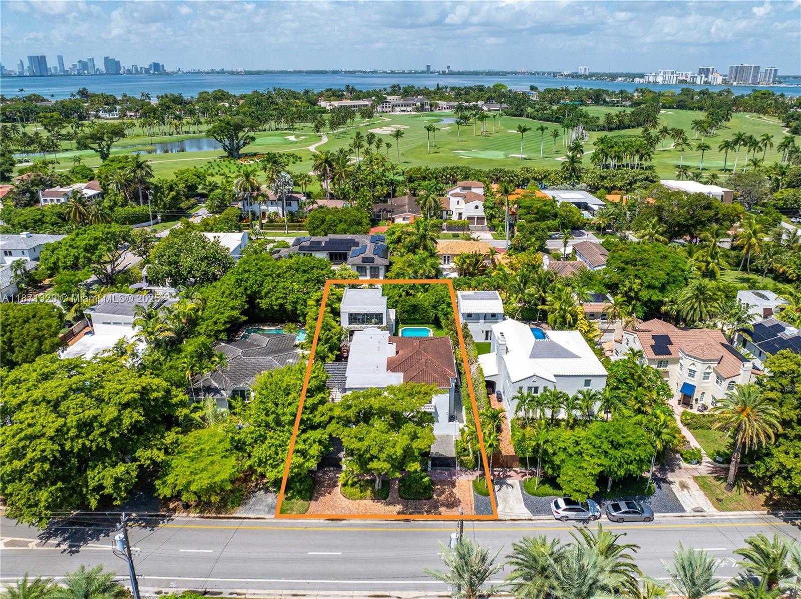 Small Image of 5728 PINE TREE DR, Miami Beach Number 46