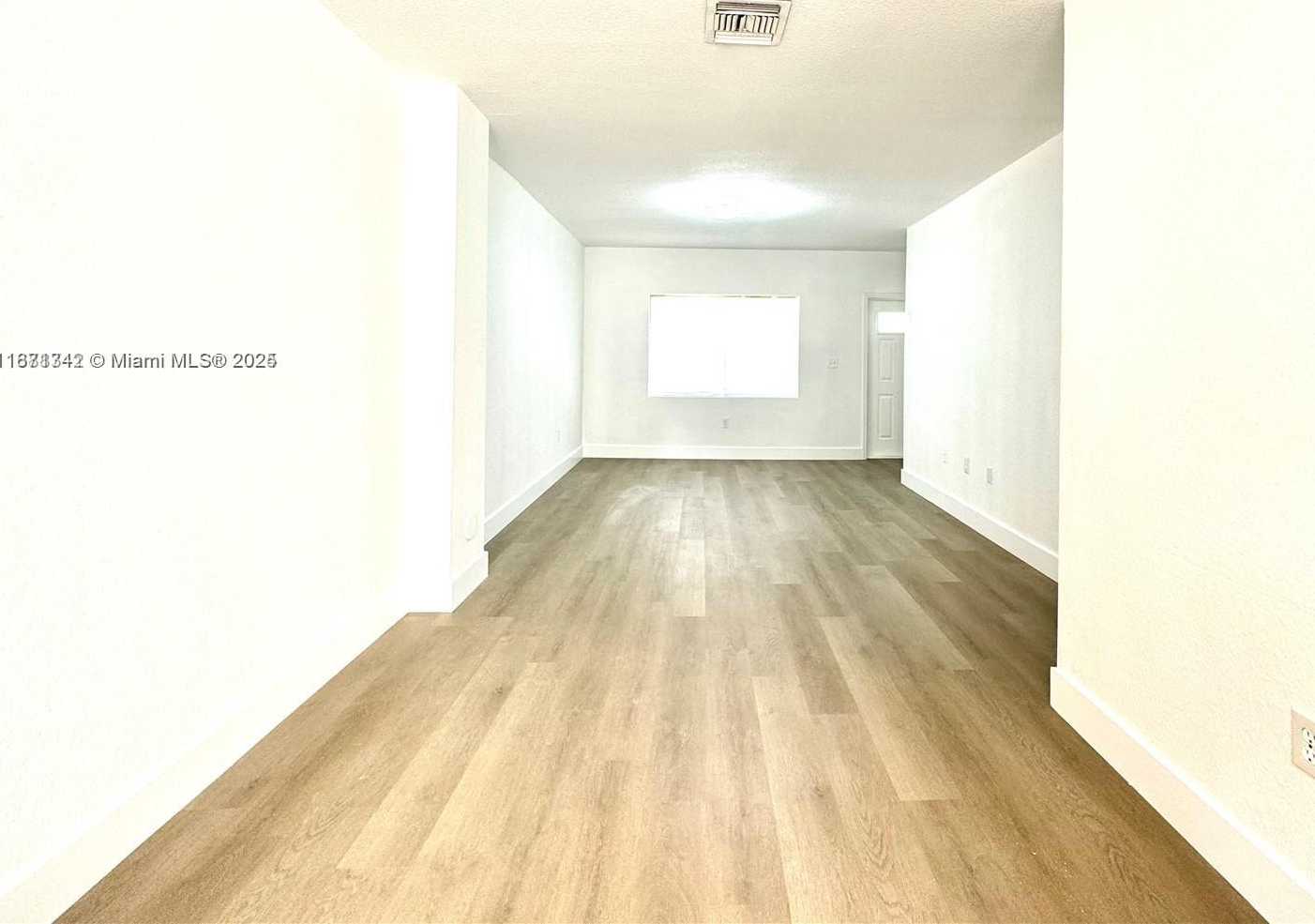 Small Image of 424 NORTH WEST 84TH ST #424, Miami Number 5