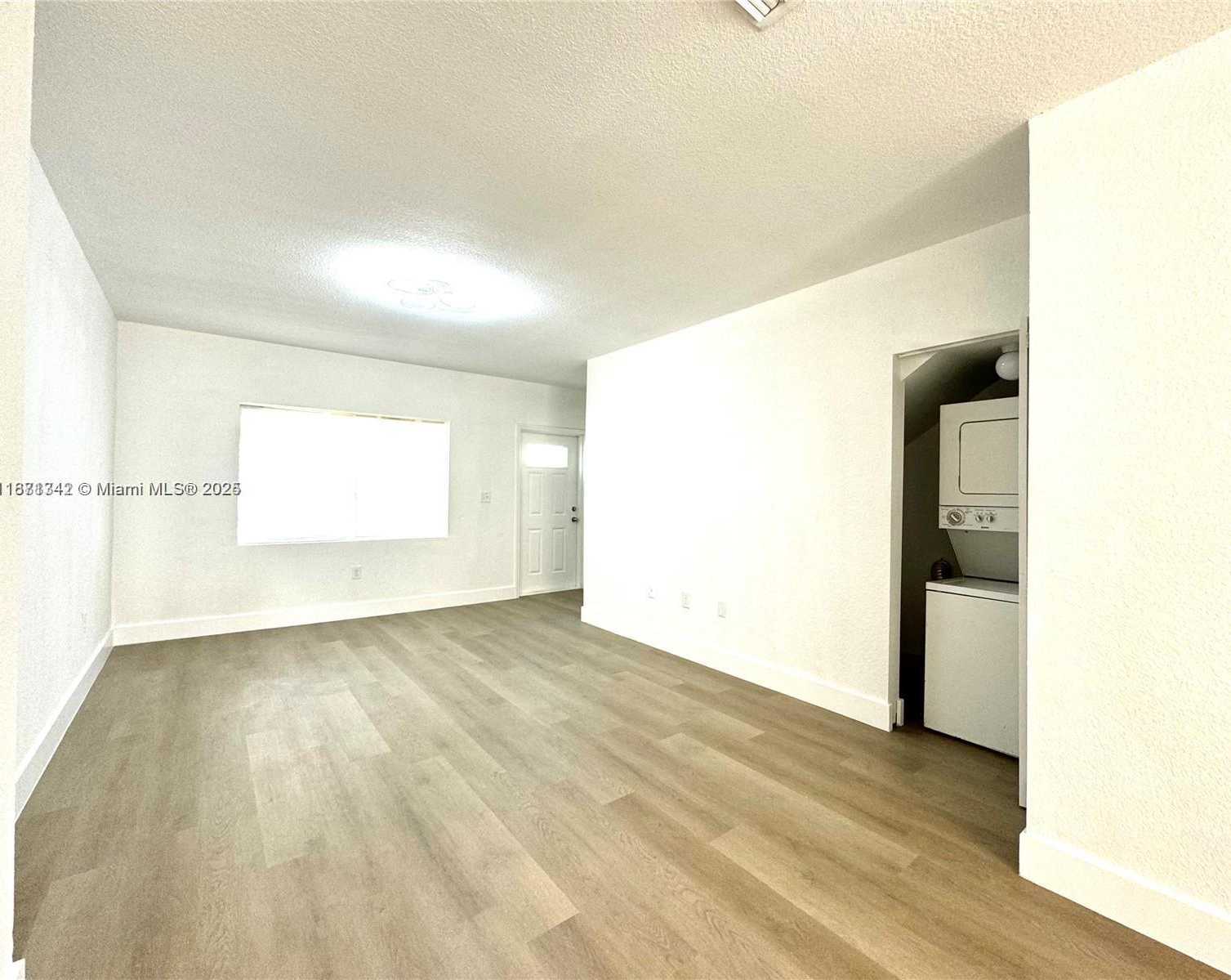Small Image of 424 NORTH WEST 84TH ST #424, Miami Number 6