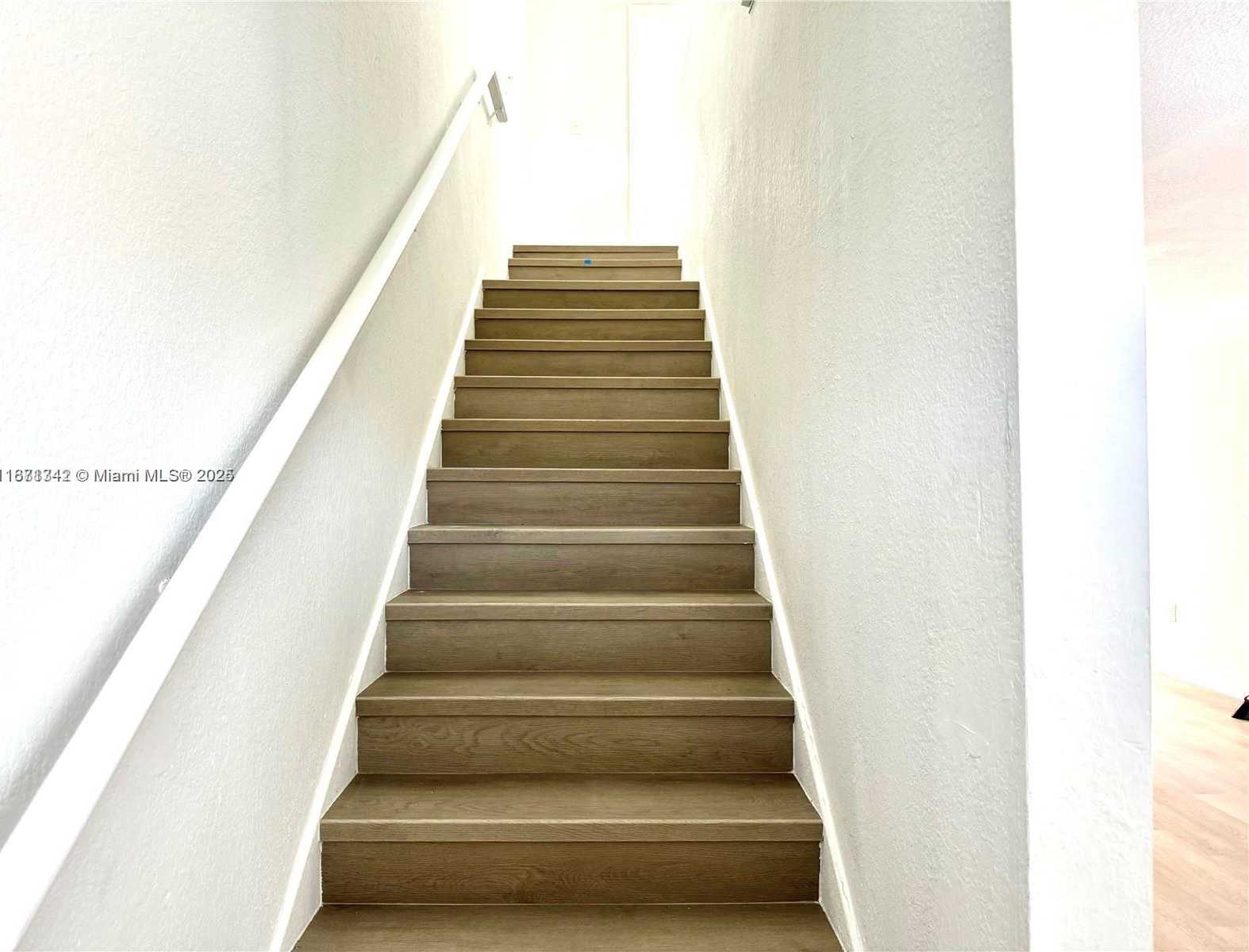 Small Image of 424 NORTH WEST 84TH ST #424, Miami Number 7