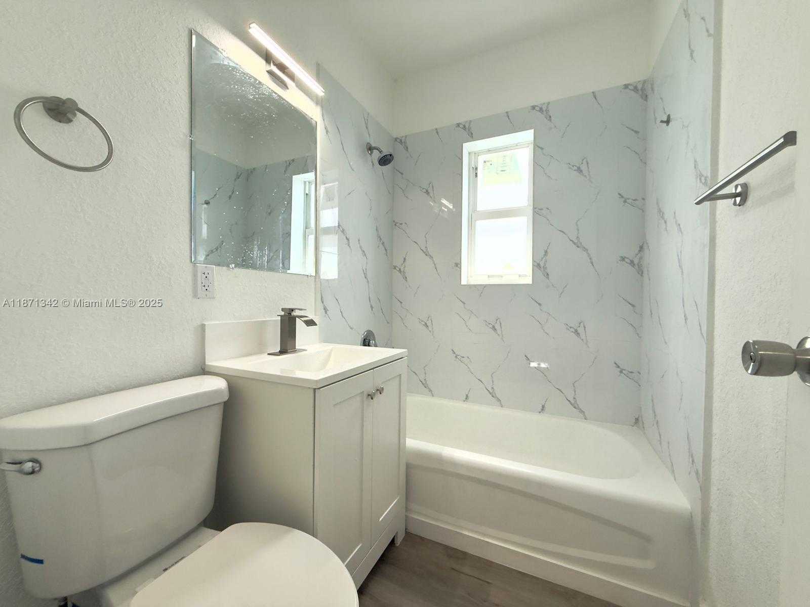 Small Image of 424 NORTH WEST 84TH ST #424, Miami Number 8