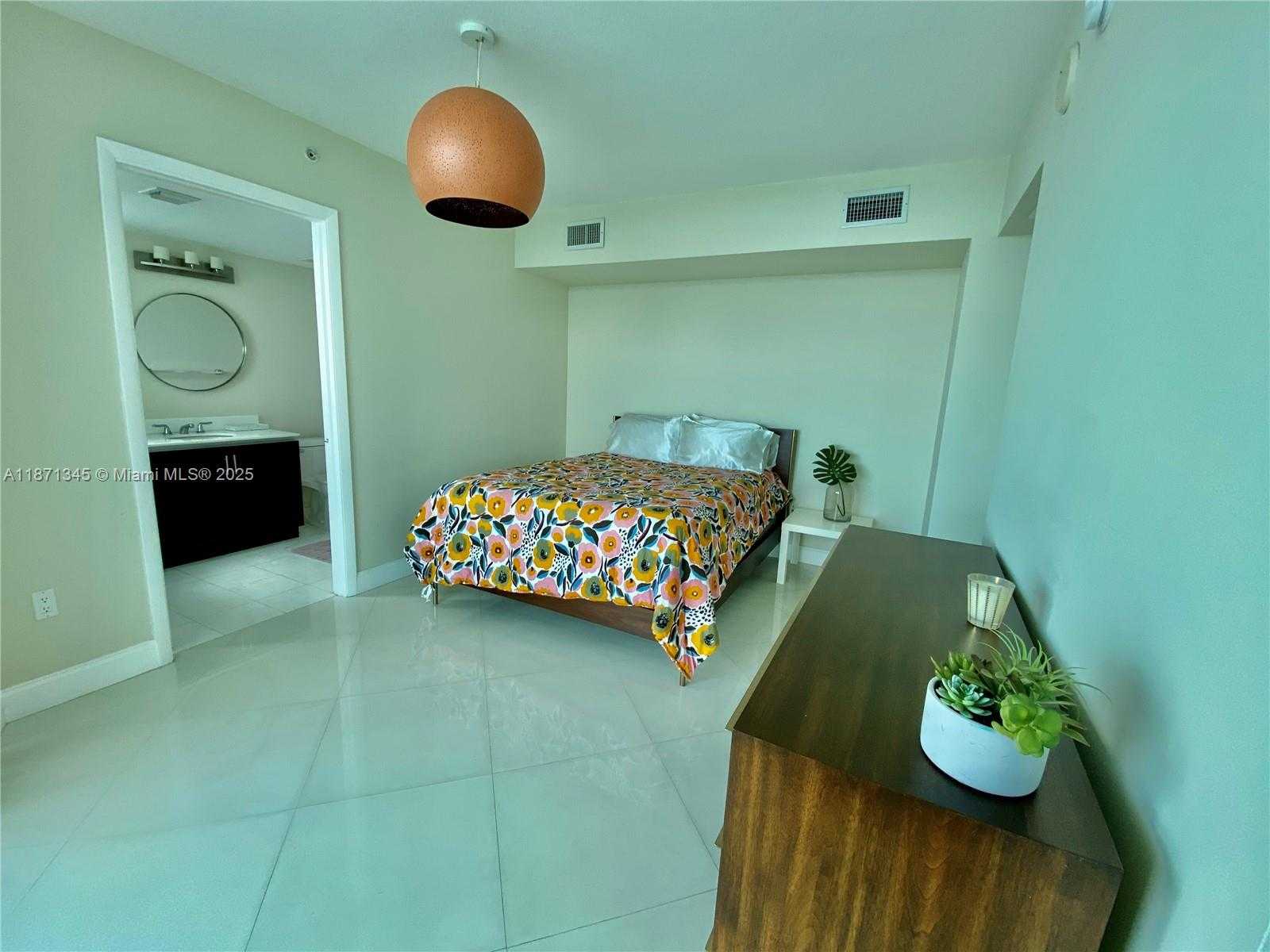 Small Image of 665 NORTH EAST 25TH ST #1702, Miami Number 10